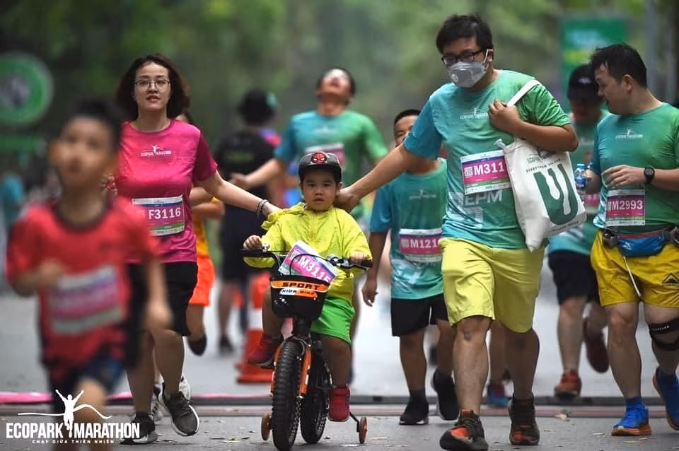 nhung khoanh khac kho quen tren duong dua ecopark marathon 2023 hinh 7