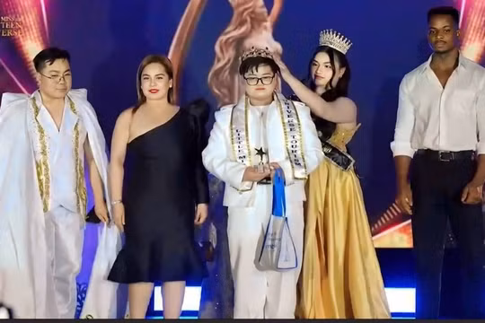 Đoàn Ngọc Gia Bảo đăng quang Little Mr Universe tại Philippines
