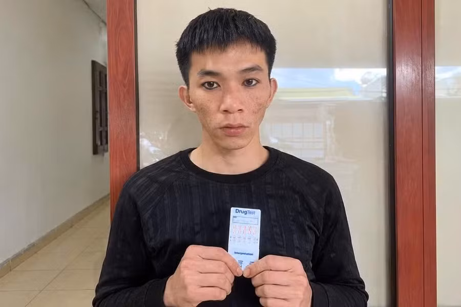 Gia Lai: Bắt giữ đối tượng cướp máy tính bảng của bé 6 tuổi để bán lấy tiền mua ma túy