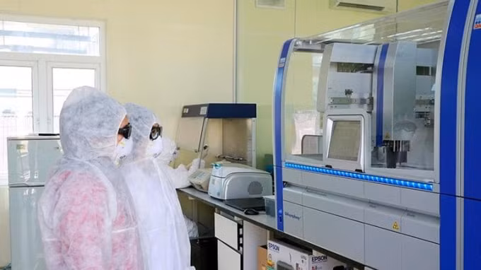 Máy xét nghiệm Covid 19 - Realtime PCR được TP Hải Phòng vận hành từ ngày 22/3/2020, đặt tại Trung Tâm Y Tế Dự Phòng. Ảnh TL.