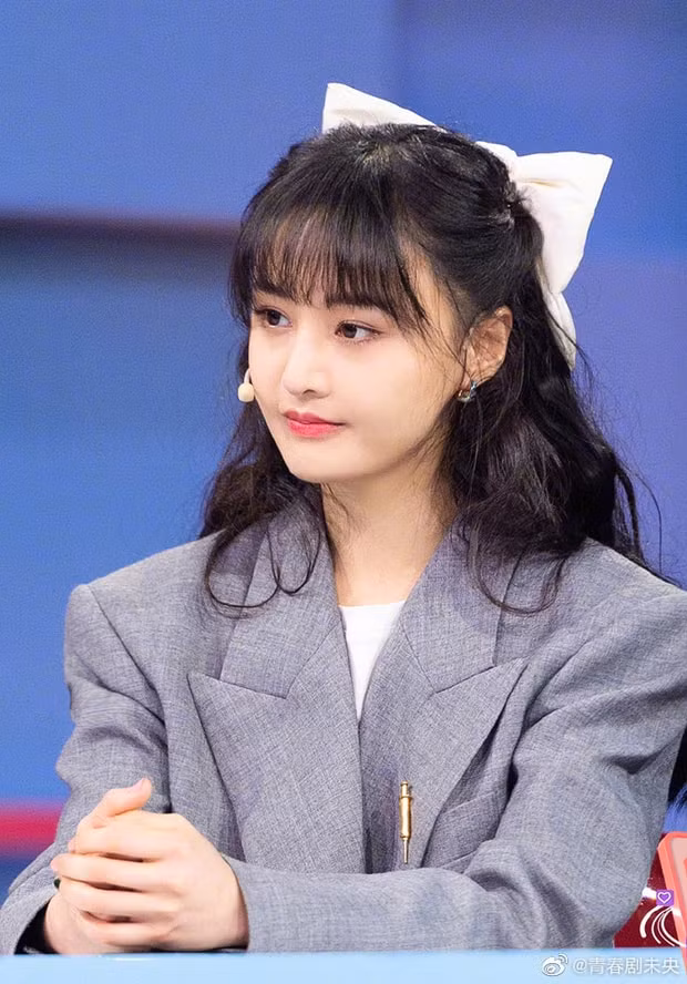 Nhan sắc 