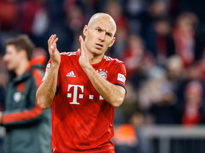 Tiền vệ kỳ cựu Arjen Robben đang tính đến chuyện trở lại với sân cỏ. Ảnh: FC Bayern Munich