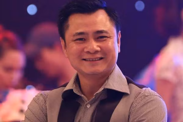 khẩu trang điện tử 2