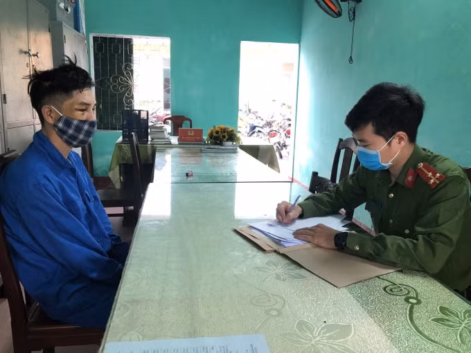Đối tượng Phạm Lộc khai nhận tại công an.
