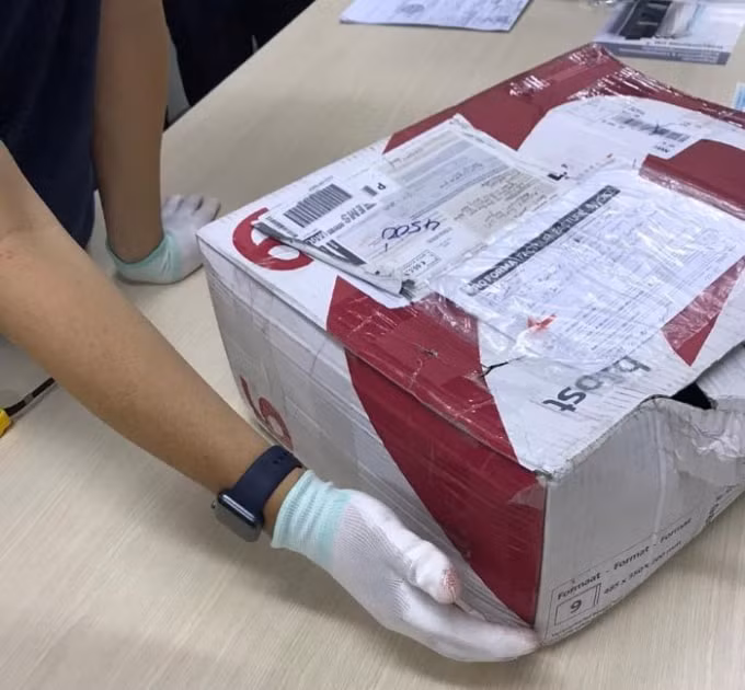 Thuốc lắc và cần sa từ châu Âu vào Việt Nam dưới vỏ bọc các bưu kiện