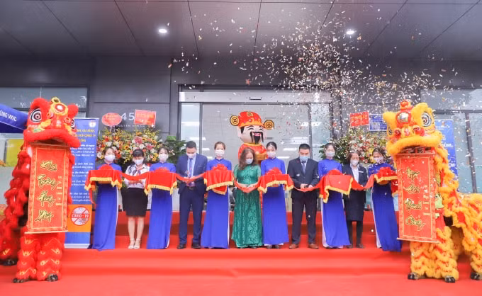 VNVC Bắc Ninh ở Số 458, đường Nguyễn Văn Cừ, phường Võ Cường, tỉnh Bắc Ninh, là trung tâm tiêm chủng cao cấp 5 sao đầu tiên tại địa phương.