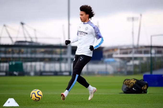 Bayern Munich tiếp tục kế hoạch chèo kéo Leroy Sane. Ảnh: Manchester evening