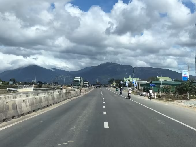 Các dự án đầu tư công 2020 sẽ được đảm bảo vốn. Ảnh: Dương Lâm