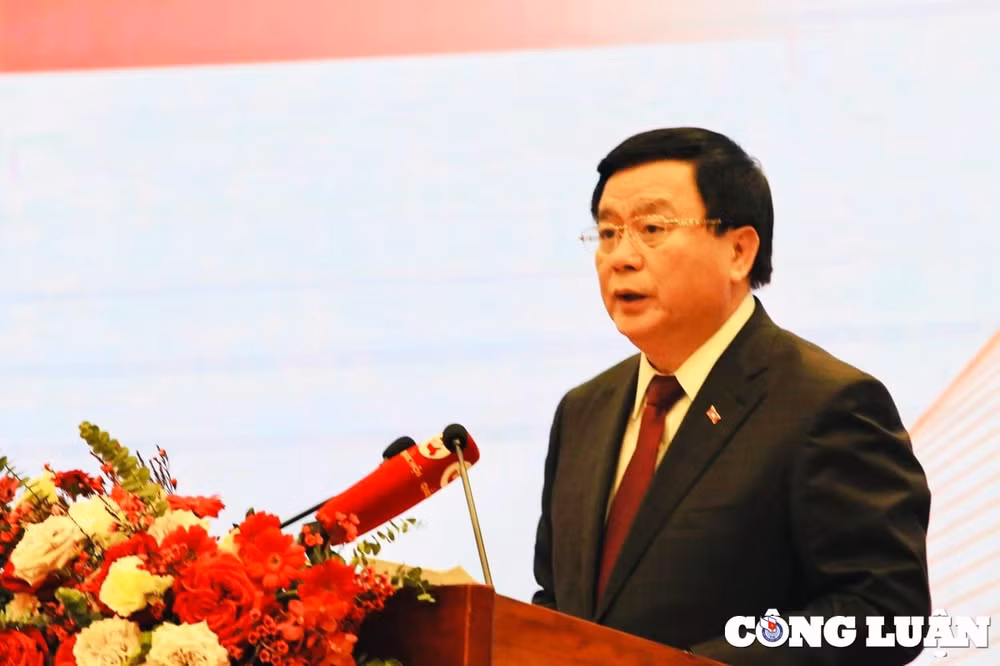 lam ro vai tro khoi nguon dong luc phat trien cua ban de cuong ve van hoa viet nam hinh 2