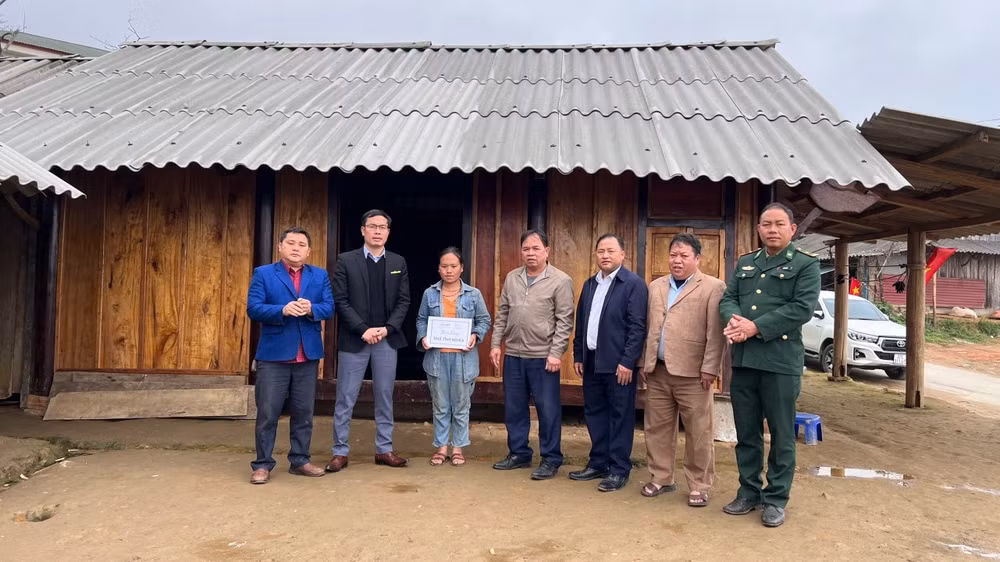 ban giao 10 ngoi nha tinh nghia cho nguoi dan xa bien gioi na ngoi hinh 3