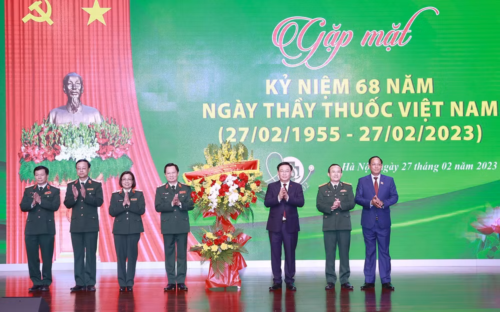 benh vien trung uong quan doi 108 dong gop tich cuc vao su nghiep cham soc bao ve suc khoe toan dan hinh 2