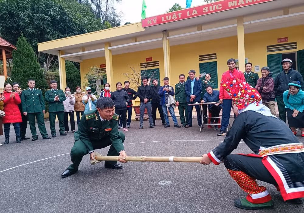 cung an cung o cung lam cung noi tieng dong bao dan toc hinh 5