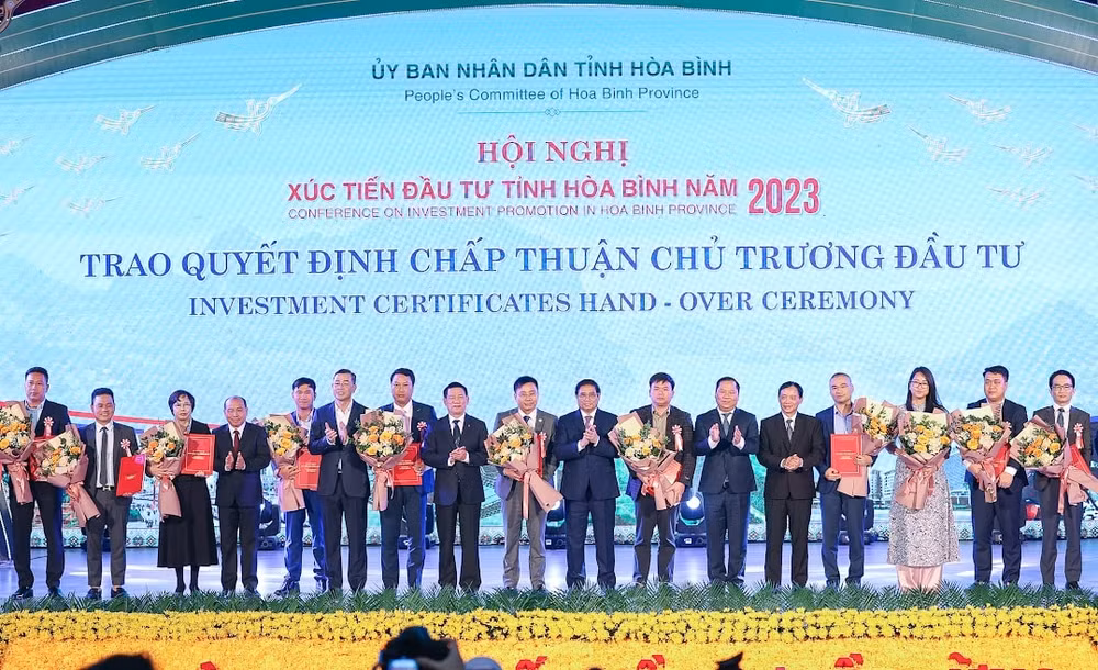 hoa binh can tap trung cho cac linh vuc co loi the canh tranh de thu hut dau tu hinh 3