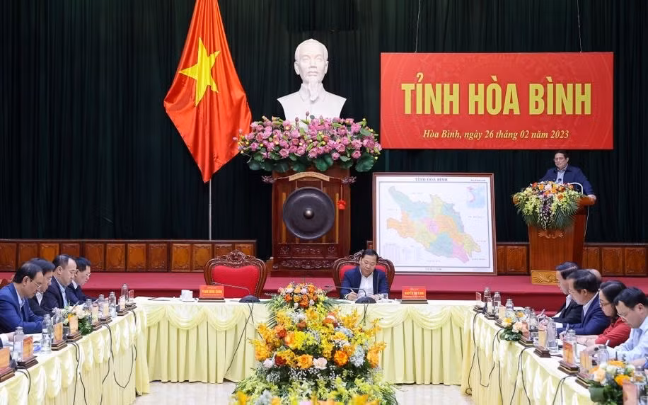 thu tuong pham minh chinh hoa binh con thieu 1 con duong xung tam de ket noi voi ha noi hinh 2