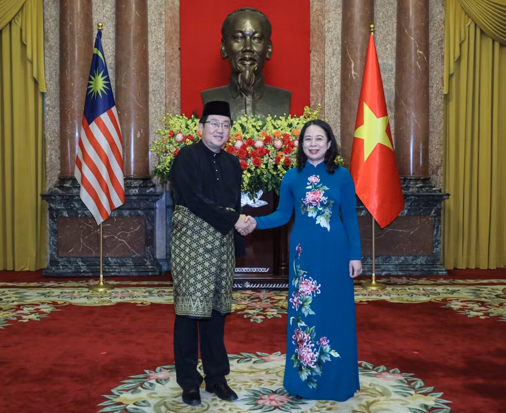 quyen chu tich nuoc vo thi anh xuan tiep dai su cac nuoc malaysia campuchia thuy si den trinh quoc thu hinh 2