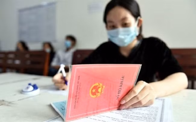 khong yeu cau nguoi dan phai xuat trinh nop so ho khau khi giai quyet thu tuc hanh chinh hinh 1