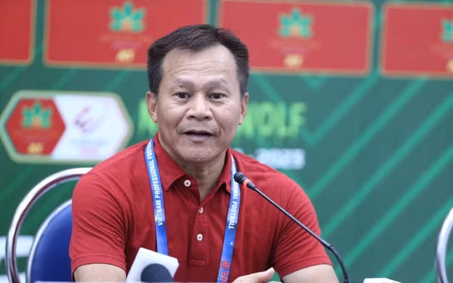 huan luyen vien lu dinh tuan tu chuc thuyen truong clb binh duong hinh 3