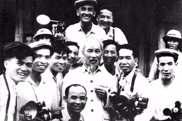 bai 3 dan toc khoa hoc dai chung phuong cham cua nen van hoa moi hinh 1
