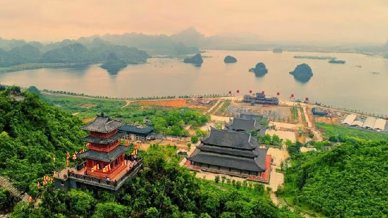 ha nam xac dinh du lich la nganh kinh te quan trong cua tinh hinh 1