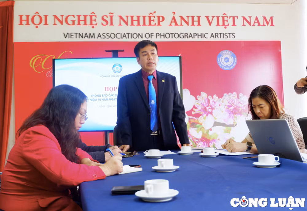 trien lam 70 nam nhiep anh cach mang viet nam dien ra vao giua thang 3 hinh 1