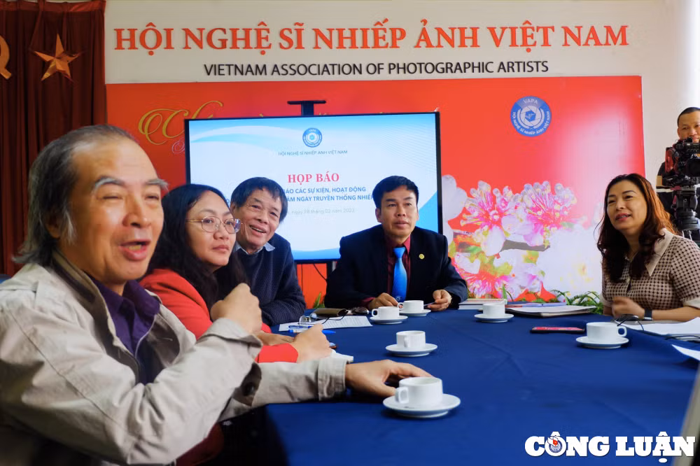 trien lam 70 nam nhiep anh cach mang viet nam dien ra vao giua thang 3 hinh 4