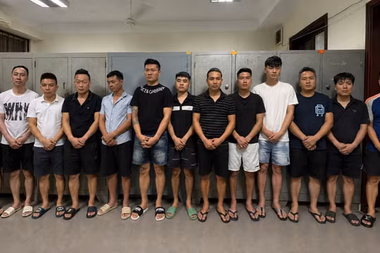 Triệt phá đường dây cá độ bóng đá hơn 60 tỷ đồng, bắt giữ 13 đối tượng 