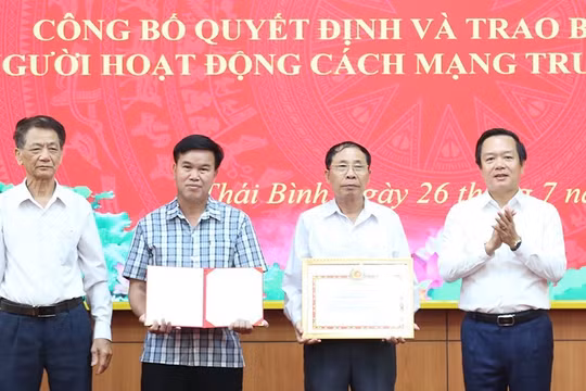 Hưng Yên: Trao bằng vinh danh người hoạt động cách mạng trước ngày 1/1/1945