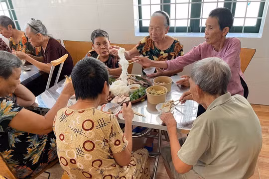 Tăng cường bảo vệ, chăm sóc các đối tượng yếu thế thông qua cơ sở trợ giúp xã hội