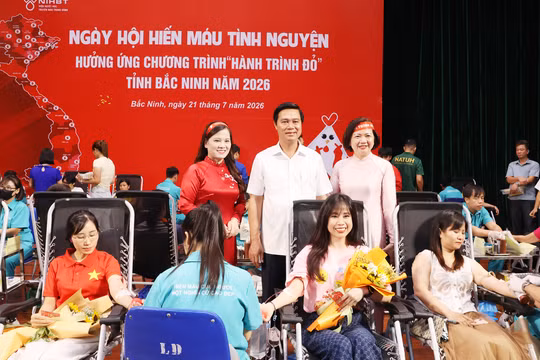 Bắc Ninh: Khai mạc “Hành trình Đỏ” năm 2026, tôn vinh 316 tập thể, gia đình và cá nhân hiến máu tiêu biểu