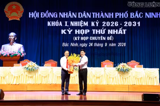 Phê chuẩn kết quả bầu chức vụ Phó Chủ tịch UBND Thành phố Bắc Ninh và tỉnh Hưng Yên