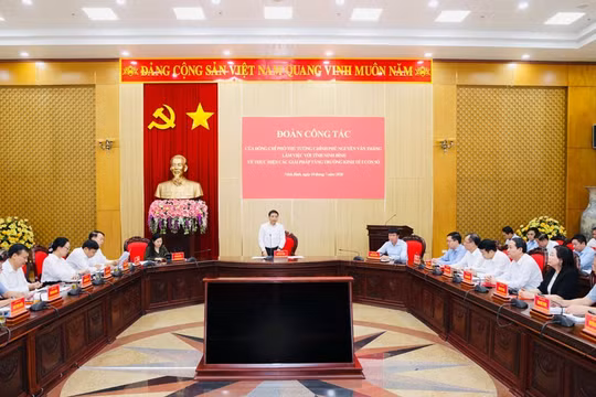Phó Thủ tướng Nguyễn Văn Thắng làm việc với Ninh Bình về mục tiêu tăng trưởng kinh tế hai con số