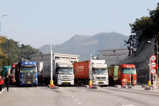 Lạng Sơn: Thu ngân sách vượt dự toán Trung ương, xuất nhập khẩu đạt gần 58 tỷ USD trong 6 tháng đầu năm