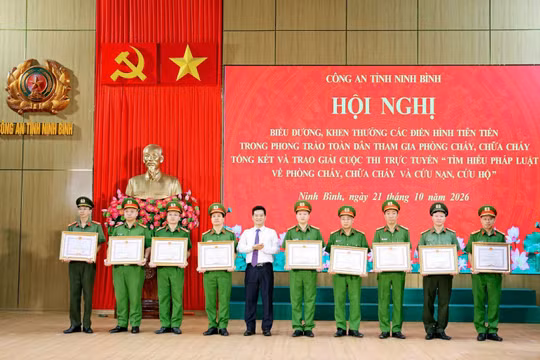 Ninh Bình: Biểu dương 55 tập thể, cá nhân tiêu biểu trong phong trào toàn dân tham gia phòng cháy, chữa cháy