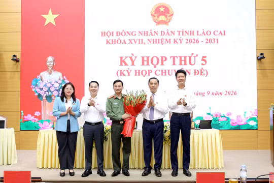 Lào Cai: Thông qua 9 nghị quyết về nhân sự, đầu tư công, ngân sách