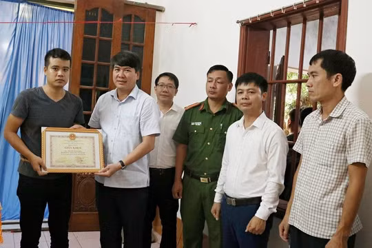 Ninh Bình: Truy tặng giấy khen cho người đàn ông dũng cảm cứu 2 cháu nhỏ đuối nước