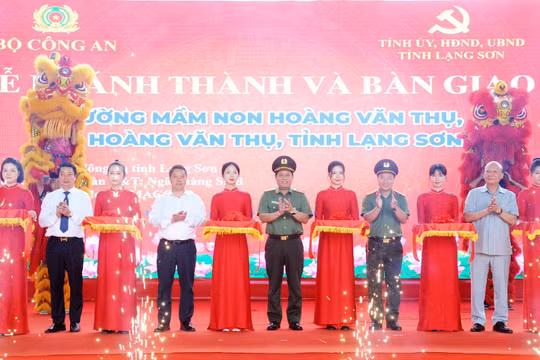 Khánh thành và bàn giao công trình Trường Mầm non Hoàng Văn Thụ