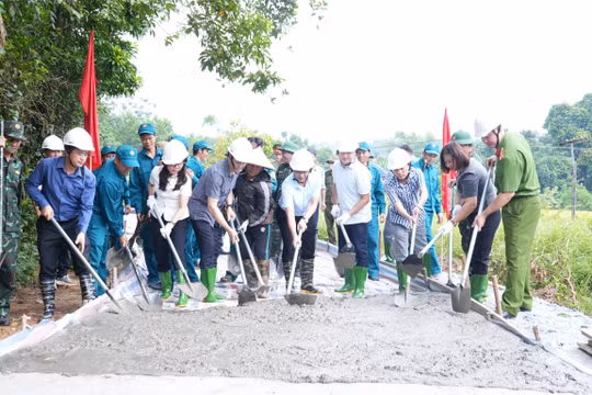 Lào Cai đẩy nhanh tiến độ xây dựng đường giao thông nông thôn, phấn đấu giải ngân 100% vốn năm 2026