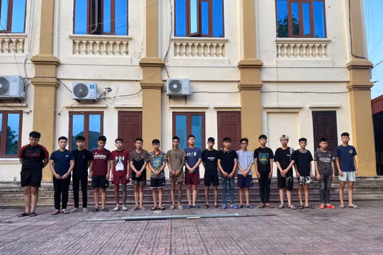 Hưng Yên: Khởi tố vụ 22 thanh, thiếu niên mang hung khí hỗn chiến khiến nhiều người bị thương