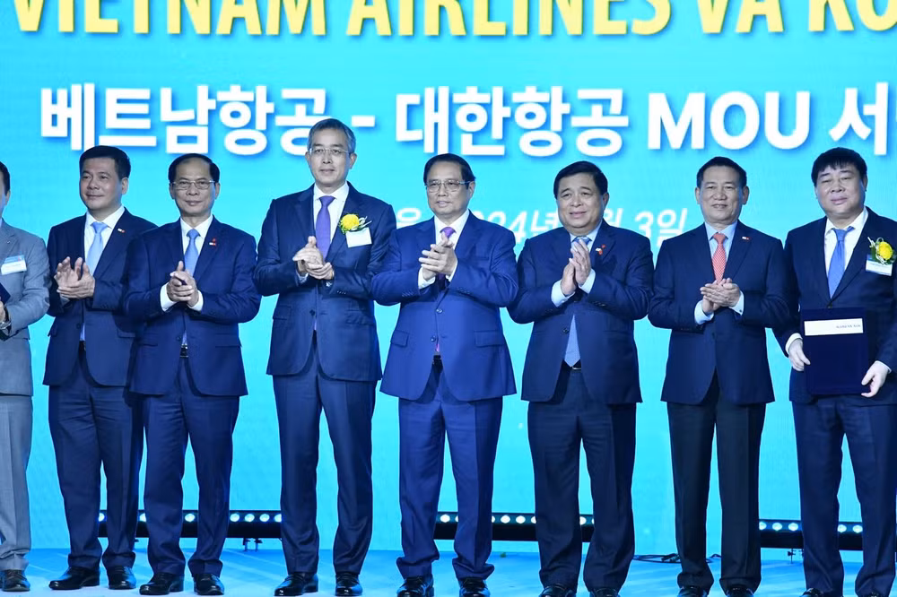 vietnam airlines to chuc le ky niem 30 nam duong bay hinh 5