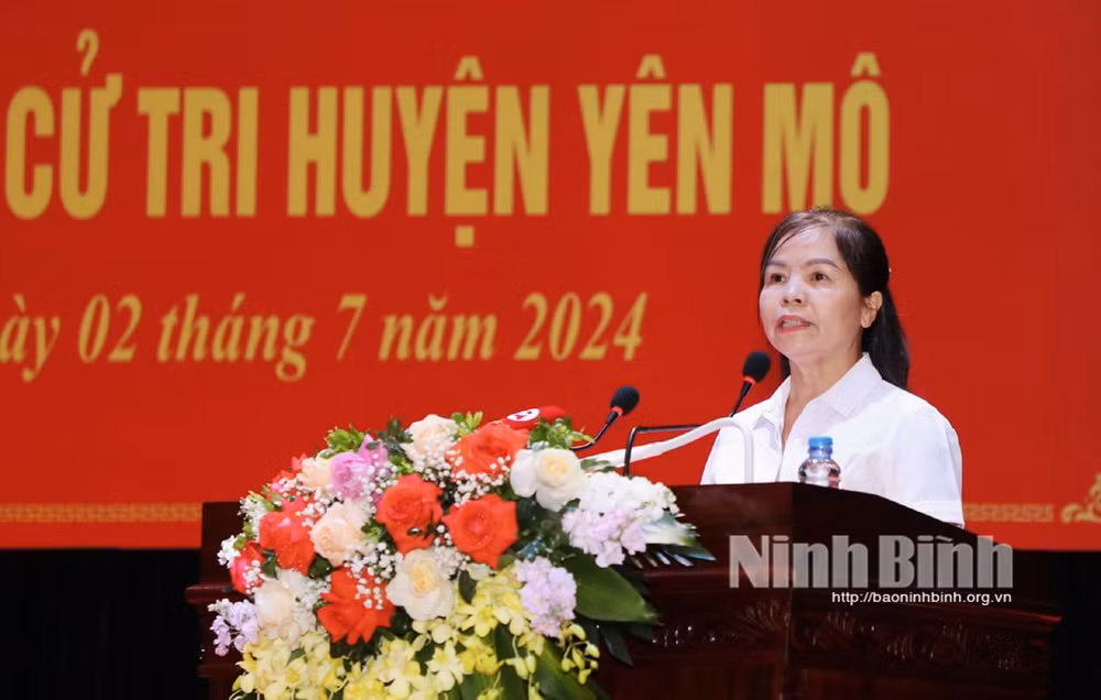 pho chu tich quoc hoi nguyen thi thanh tiep xuc cu tri tai huyen yen mo ninh binh hinh 3