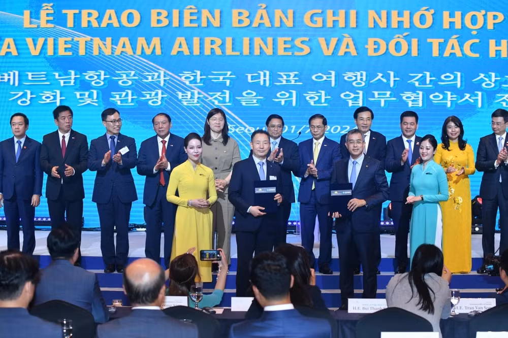 vietnam airlines ky niem 30 nam duong bay thang va chao don hanh khach thu 15 trieu giua viet nam han quoc hinh 3