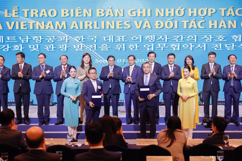 vietnam airlines ky niem 30 nam duong bay thang va chao don hanh khach thu 15 trieu giua viet nam han quoc hinh 4