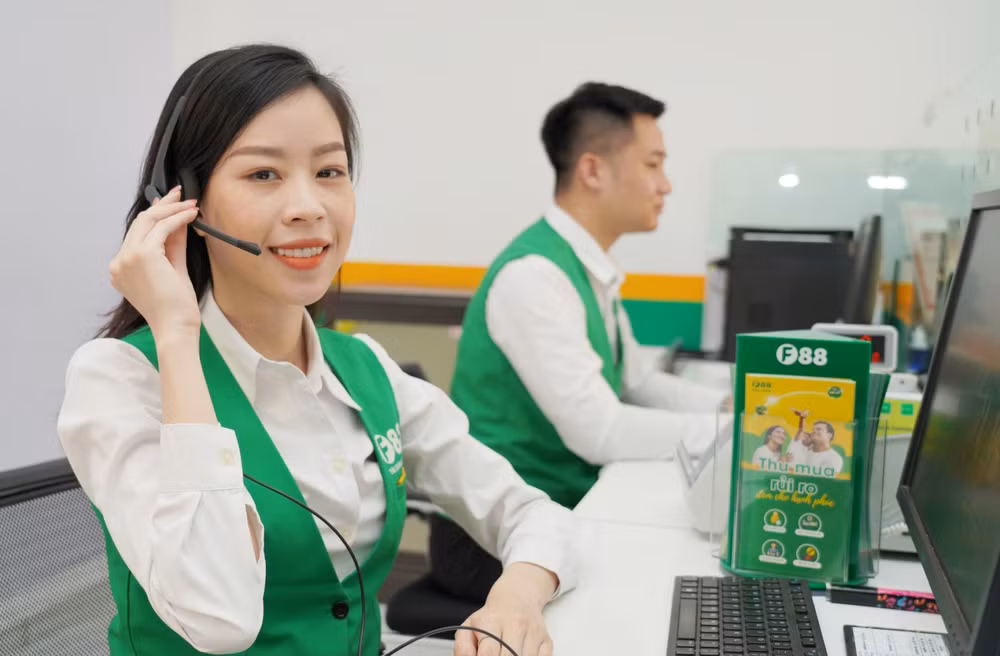 f88 duoc nhan giai thuong quoc te vi uu tien giai quyet noi dau cua khach hang hinh 2
