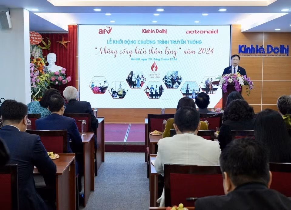 dong hanh cung lao dong nu nguoi yeu the hinh 1
