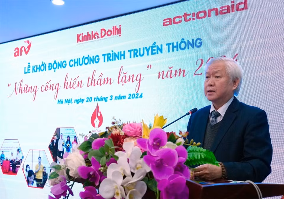 dong hanh cung lao dong nu nguoi yeu the hinh 2
