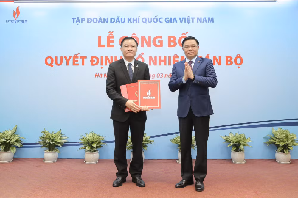 tong giam doc petrovietnam le ngoc son tiep noi nguon luc kien tao tuong lai dua petrovietnam toi dinh cao moi hinh 3