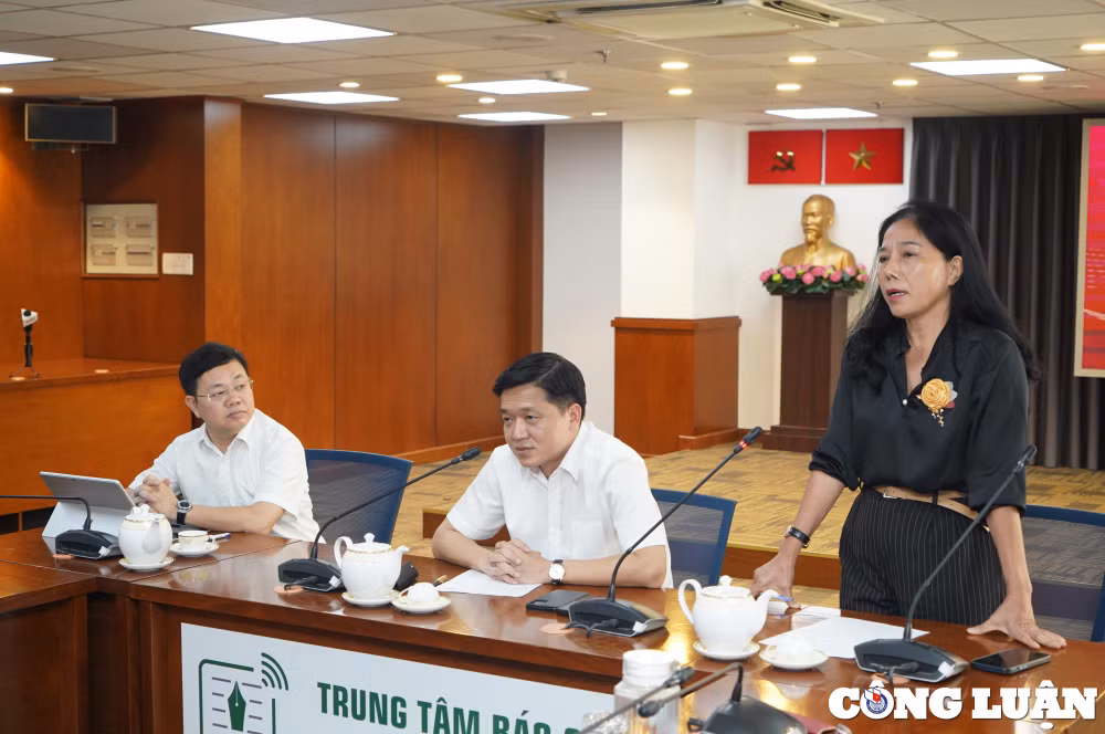 tay ninh to chuc ban phao hoa tam cao tai chuong trinh nghe thuat khuc hat tu hao hinh 3