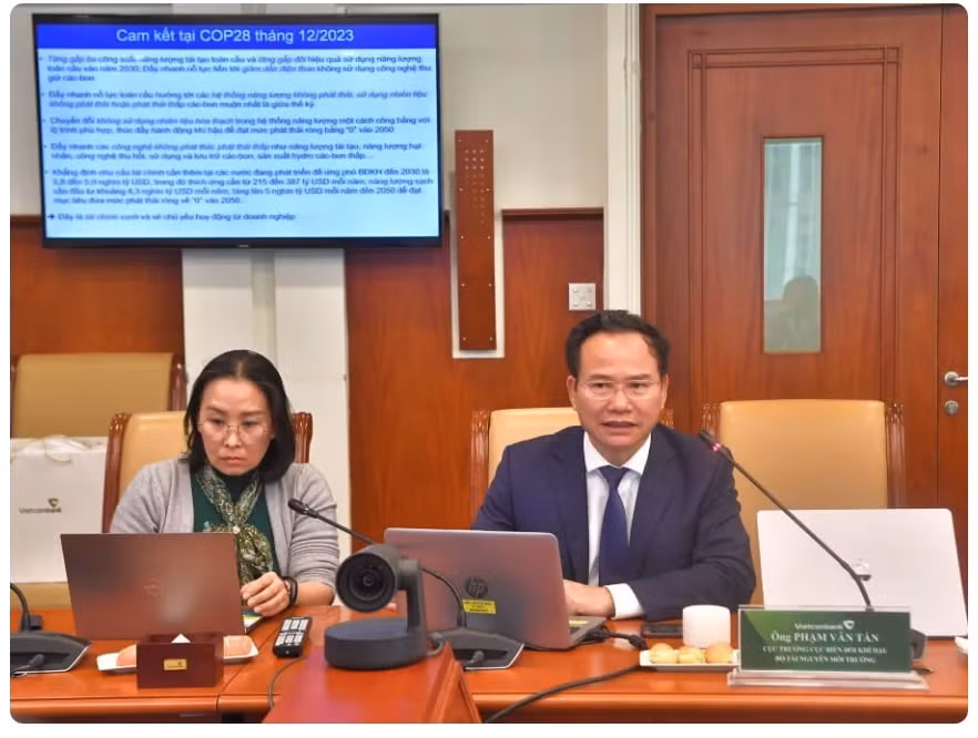 hoi thao xu huong tin dung xanh va dinh huong cho hoat dong kinh doanh cua vietcombank hinh 2