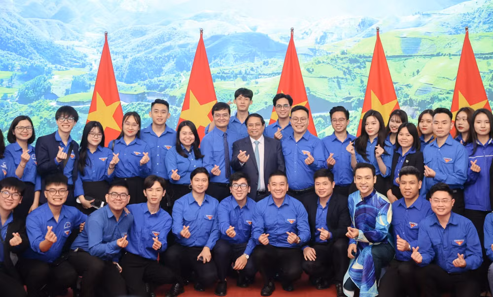 thanh nien phai la luc luong xung kich giuong cao ngon co tien phong lam chu cong cuoc chuyen doi so hinh 7