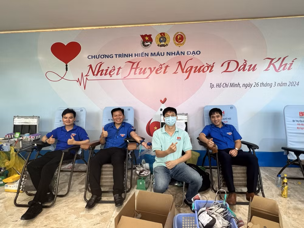 ngay hoi hien mau nhiet huyet nguoi dau khi tai tru so pvfcco hinh 2